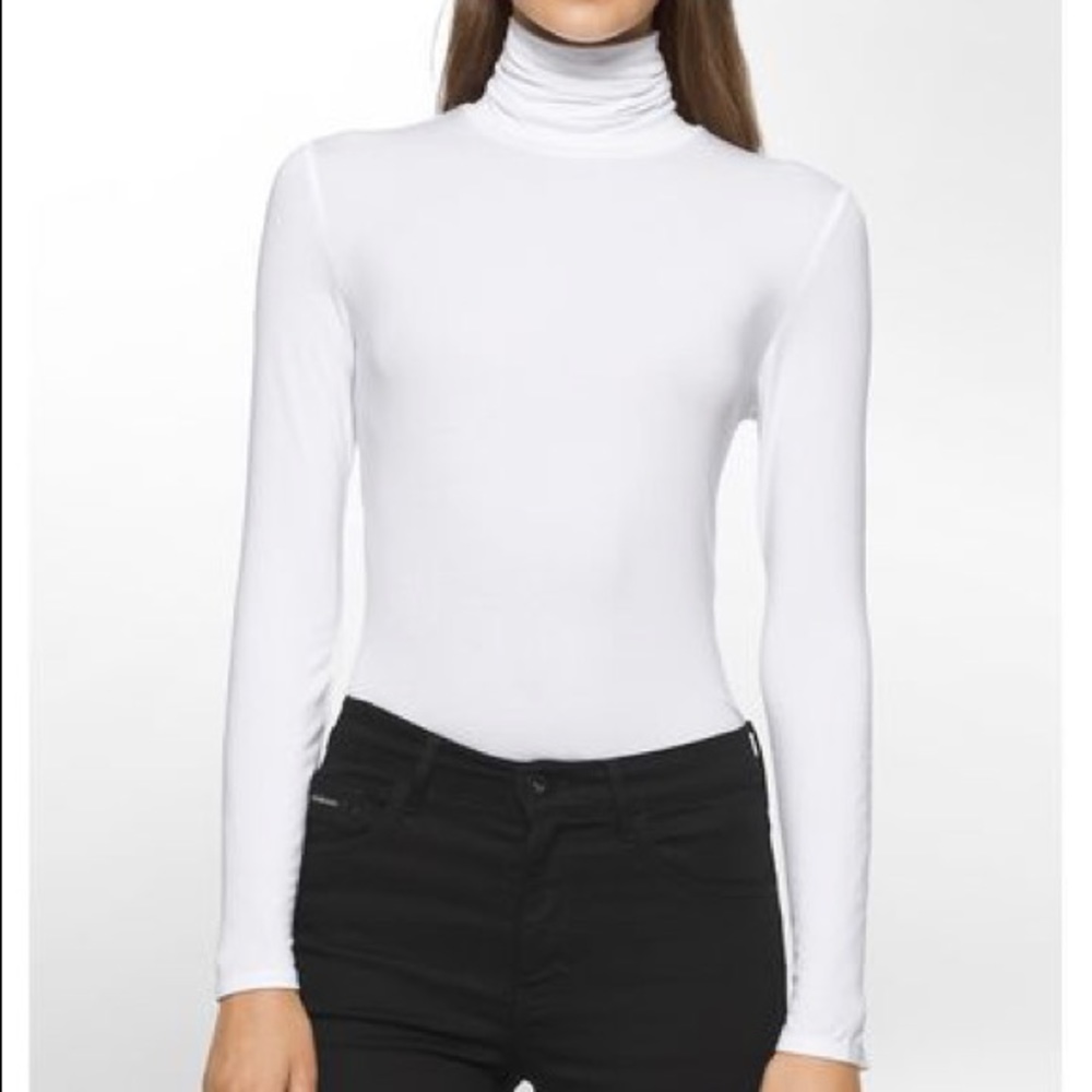 NWOT CALVIN KLEIN White Turtle Neck Liquid Jersey